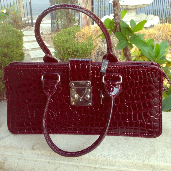 Diva collection handbag - Picture 1 of 3