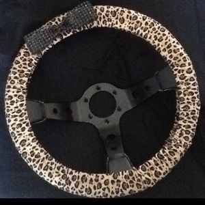 Steering wheel cover