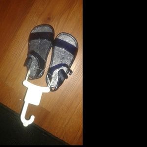 LIL kids gap sandals