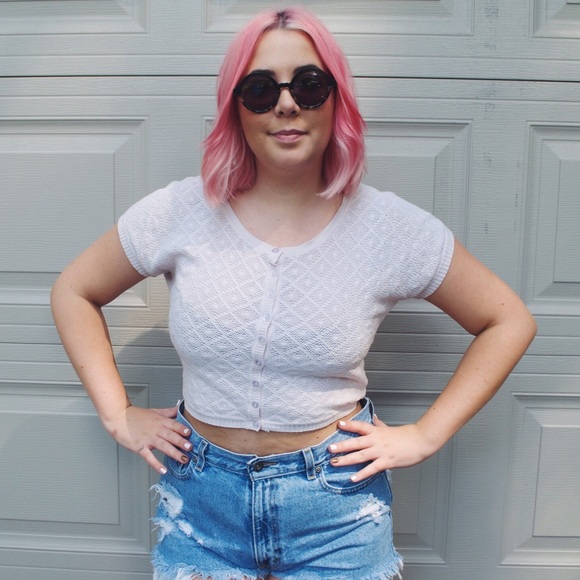 Button up crop