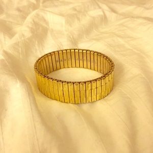 Gold Marc Jacobs bracelet!