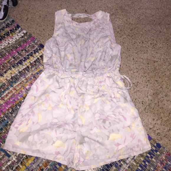 Rose romper - Picture 1 of 2