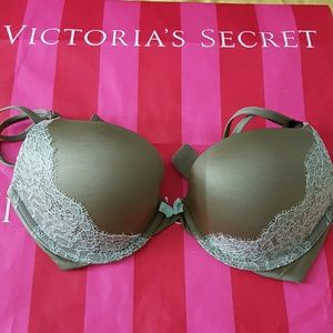 Victoria's Secret bra