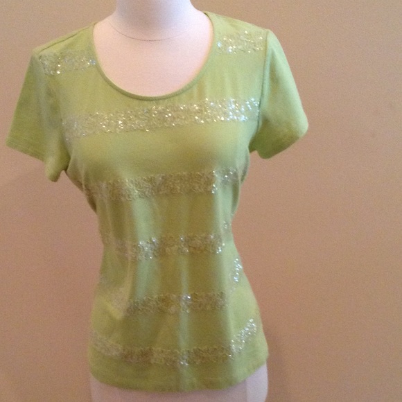 SOLD IN A BUNDLE🌞🌞Sequins on a Tee!