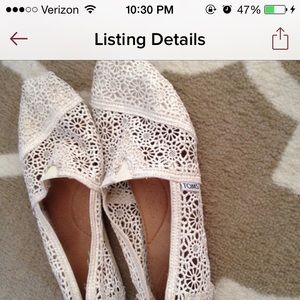 Off white/cream crochet toms