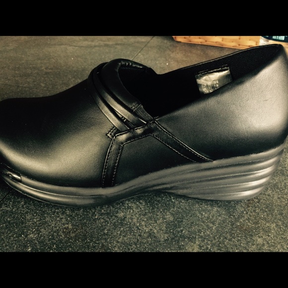 Dickies Women's Triumph Nurse/Medical Shoes,Size 9