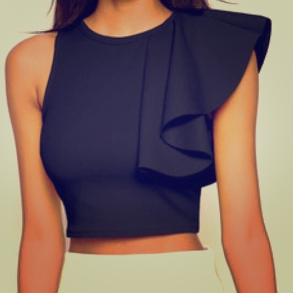 Black crop top w/ ruffled design.
