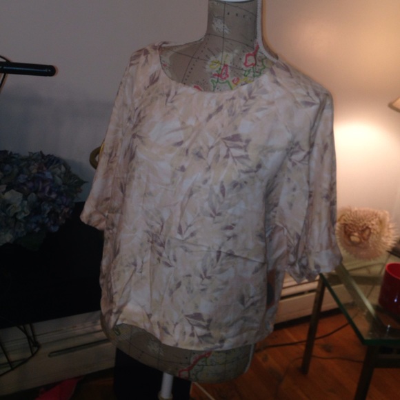 Forever 21 floral shirt