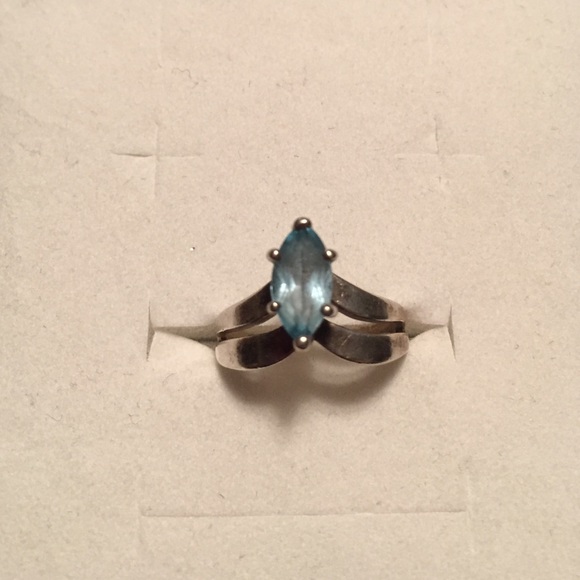 Blue topaz ring
