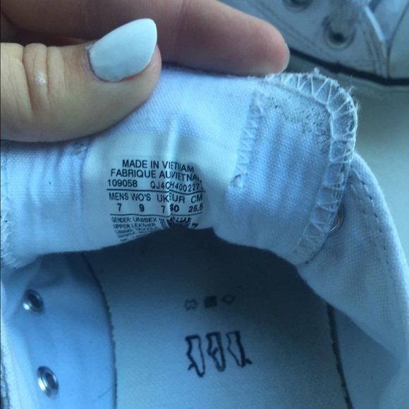 White leather low top converse all stars - Picture 3 of 3