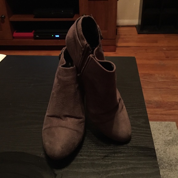 Size 7 ankle boots
