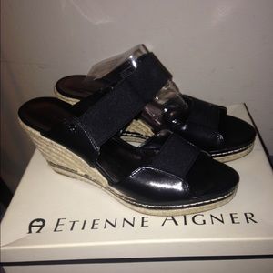 A Etienne Aigner