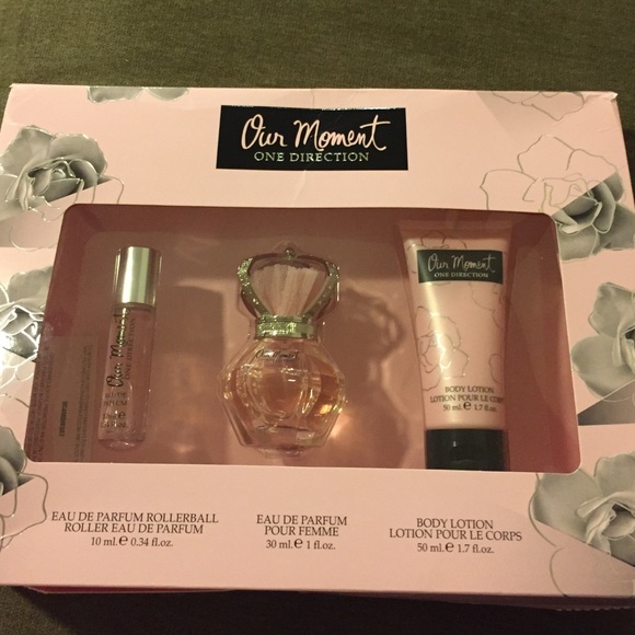 One Direction- Our Moment perfume set!