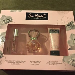 One Direction- Our Moment perfume set!
