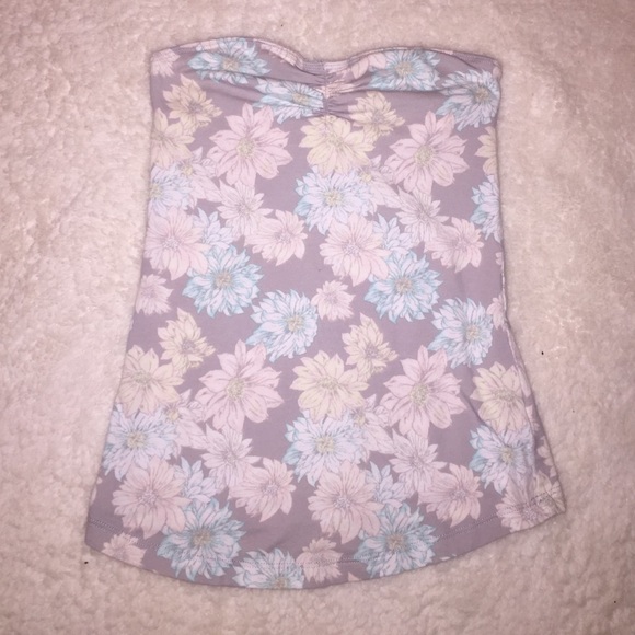 Strapless top