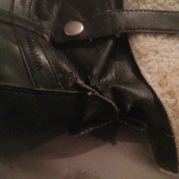 Cute boots! - Picture 4 of 4