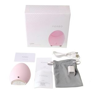 Pink Foreo Luna sonic facial cleansing device. NIB
