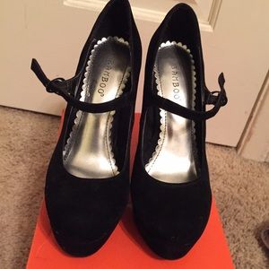 Velvety Black Mary Jane Pumps