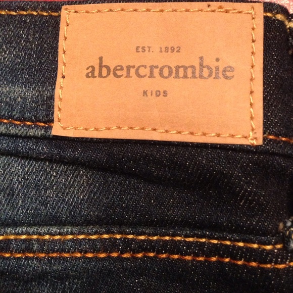 A&f jean shorts - Picture 3 of 3