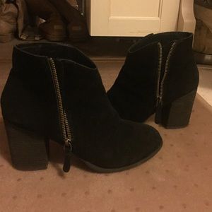 Urban Outfitters Ecoté booties