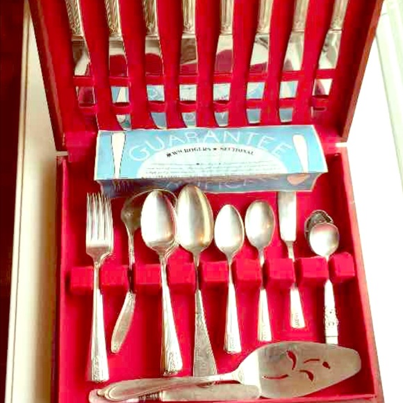 Wm ROGERS sectional 42 SILVERPLATE