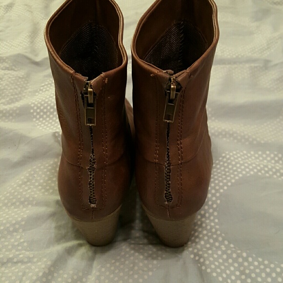 SOLD - Picture 3 of 4