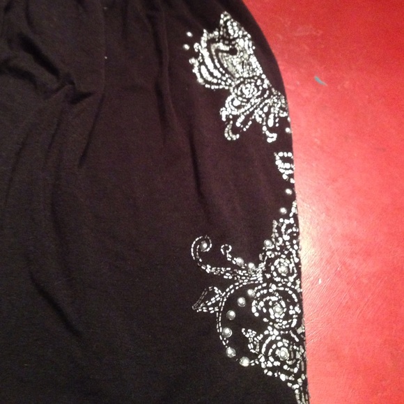 Black dress - Picture 3 of 4