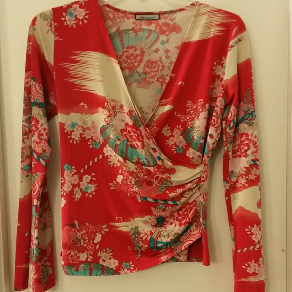 Stunning red oriental print top