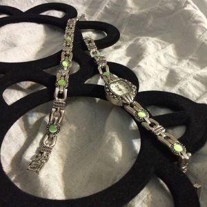 Accutime Quartz Watch & Bracelet Set