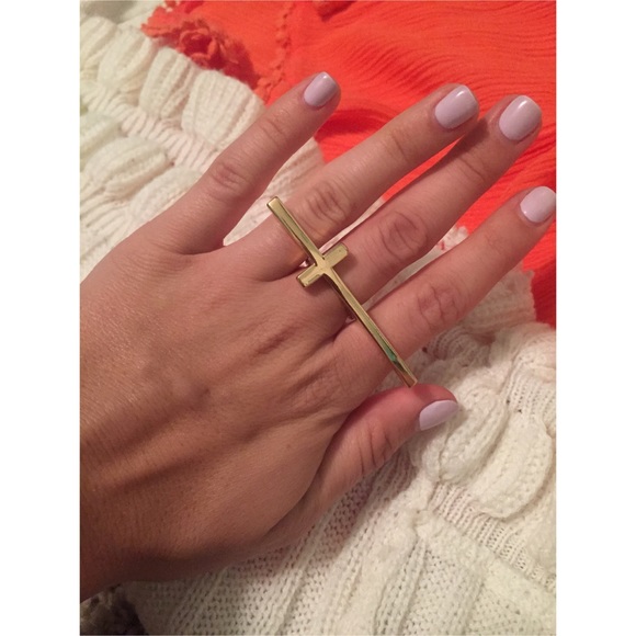 Gold Cross Ring - Size 7/8