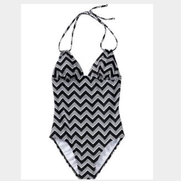 Cute old navy one price bathing suit!