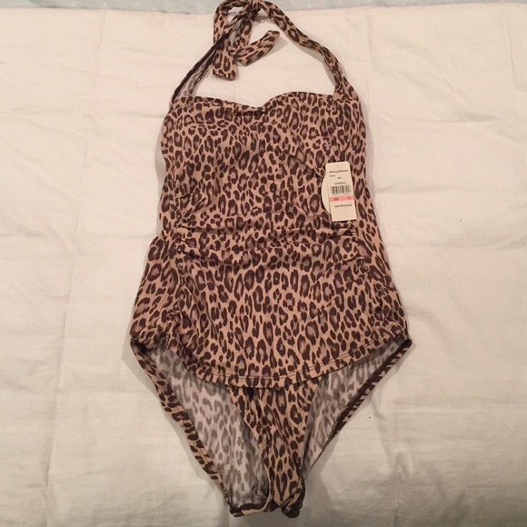 Tommy Bahama one piece bathing suit!👙