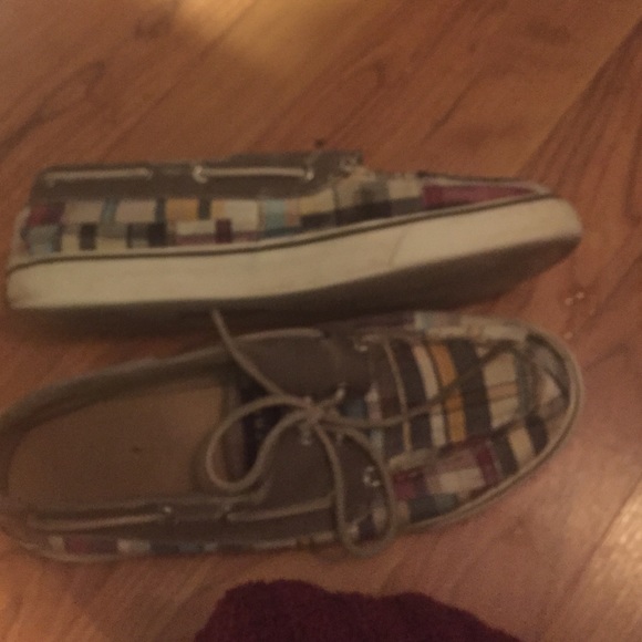 Plaid sperrys