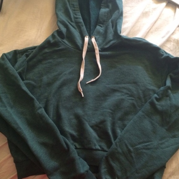 Cropped hoodies bundle