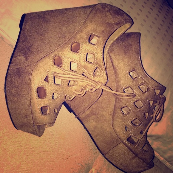 Tan suede wedge cutout bootie