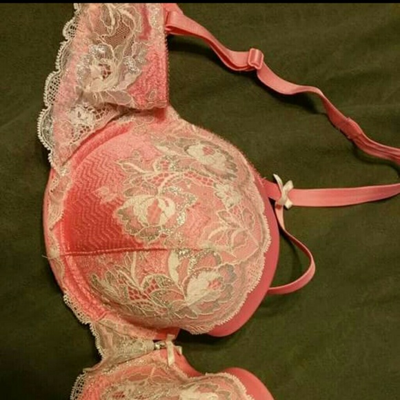 Victoria secret 34dd push up bra