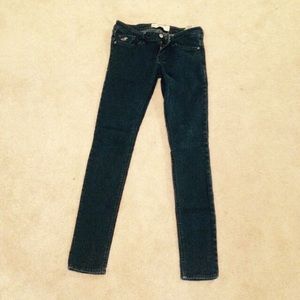 Skinny jeans