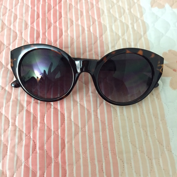 UO Vintage Sunnies