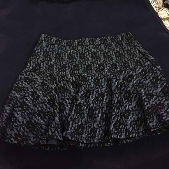 Forever 21 skirt