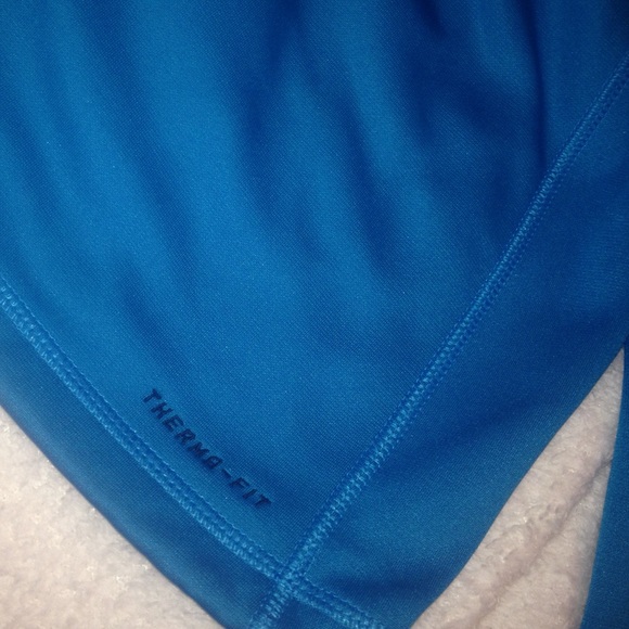 blue and gray nike sweatshirt - Picture 3 of 3