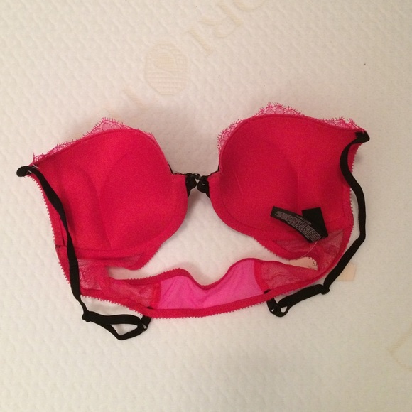 ❤️sold❤️Victoria's Secret Bombshell Bra - Picture 2 of 4