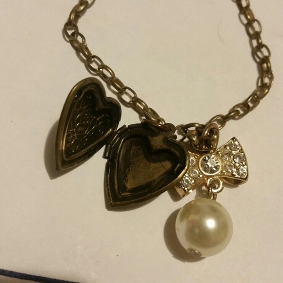 SOLD IN BUNDLE Betsey Johnson Locket Bow Necklace - Picture 3 of 4