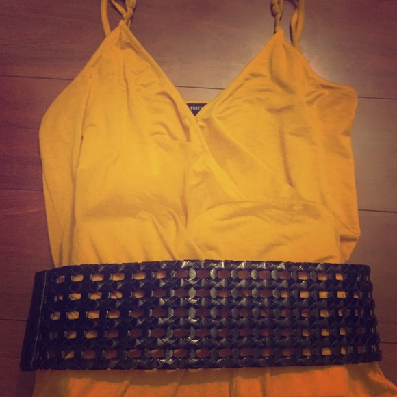 White House Black Market Basketweave Leather Belt