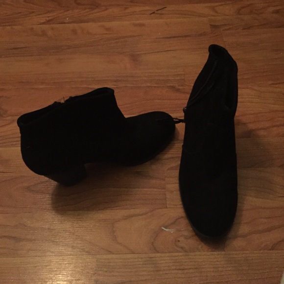 Black boot heels