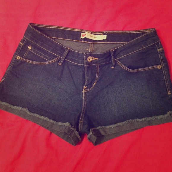 🔴 Levi's Denim Shorts