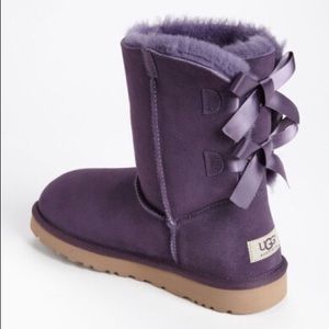 Purple Bailey bows uggs 💜
