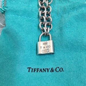 Tiffany 16 inches choker & square lock pendant.