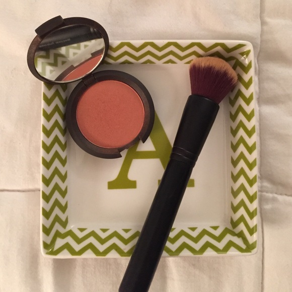 BECCA Mineral Blush in "Songbird"