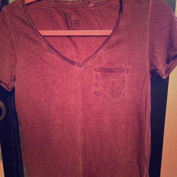 Maroon top. - Picture 1 of 4