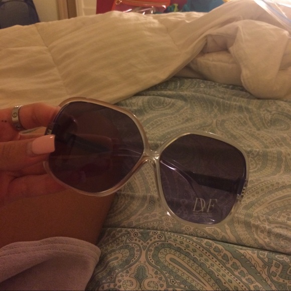 DVF sunglasses brand new💗💗